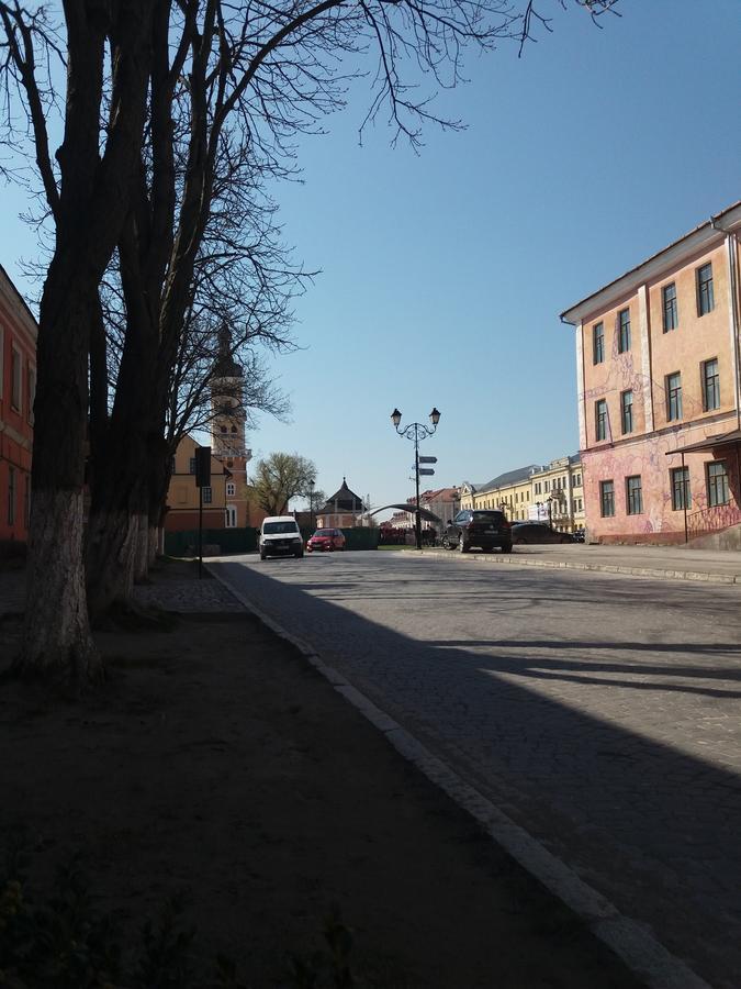 Уютные Апартаменты В Самом Сердце Старого Города 卡缅涅茨-波多利斯基 外观 照片